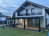 Kaltwintergarten Aluminium Tiefschwarz - VSG Glas Weiß Opal